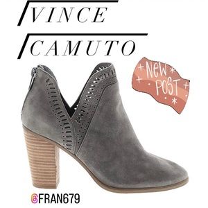 ♥️VINCE CAMUTO Grey Ankle Bootie♥️
